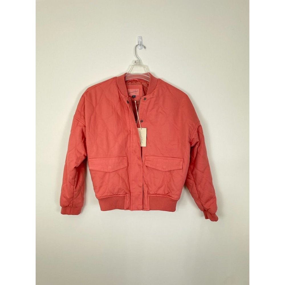 Universal Thread Women's Bomber Jacket XS Pink Zip Puffer Quilted Pockets New - Picture 3 of 9
